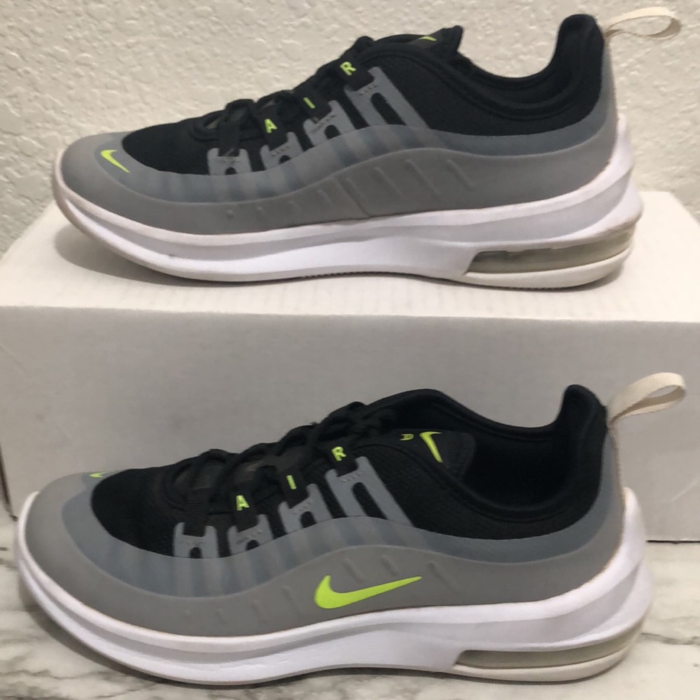 Nike air max AXIS youth sneakers